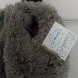 Wishpet Furry Animal-Foot Bed Slipper, grey & white, fits Medium